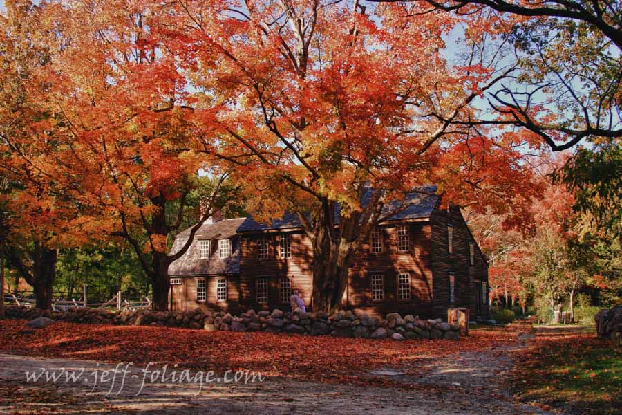 Hartwell Tavern on the Battle Road and under the fall colors