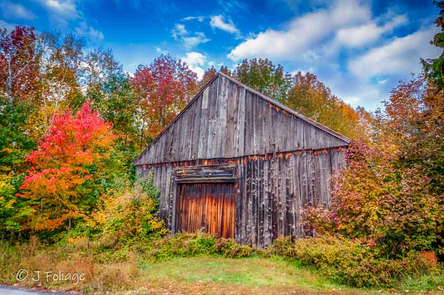 Small Barn above Eaton New Hampshire