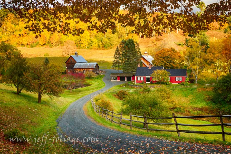 Pomfret Vermont farm in autumn