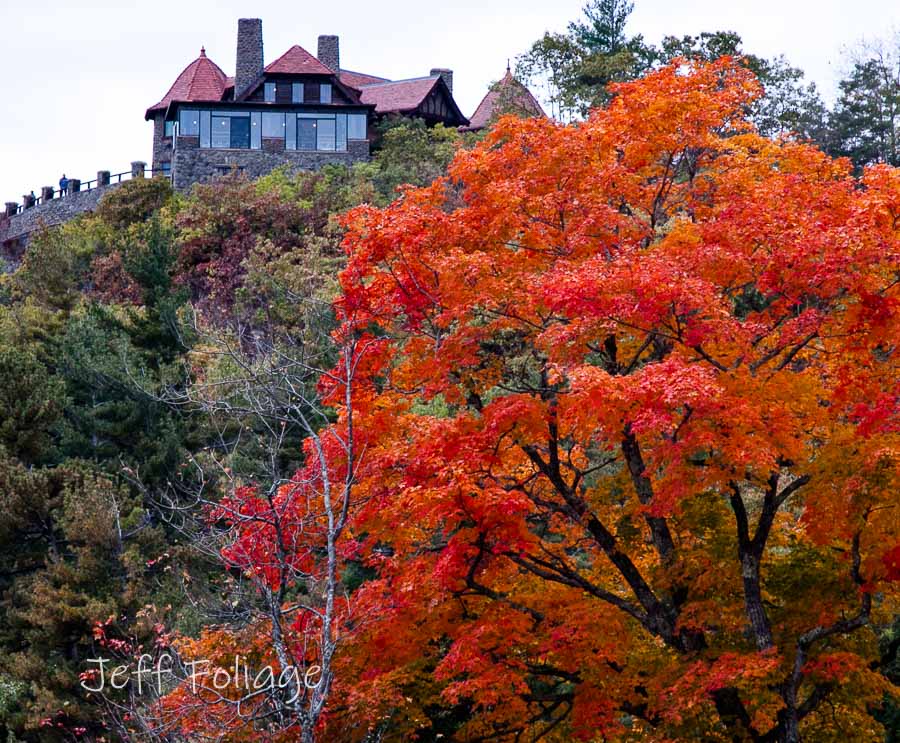 Castle in the clouds or the Crows Nest in autumn fall colors