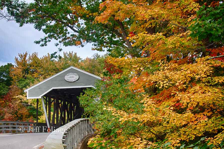 October fall colors at the saco river covered bridge
