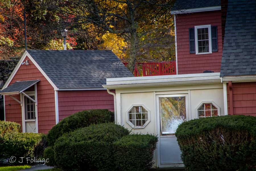 The red keepers house at the Millstream mill museum