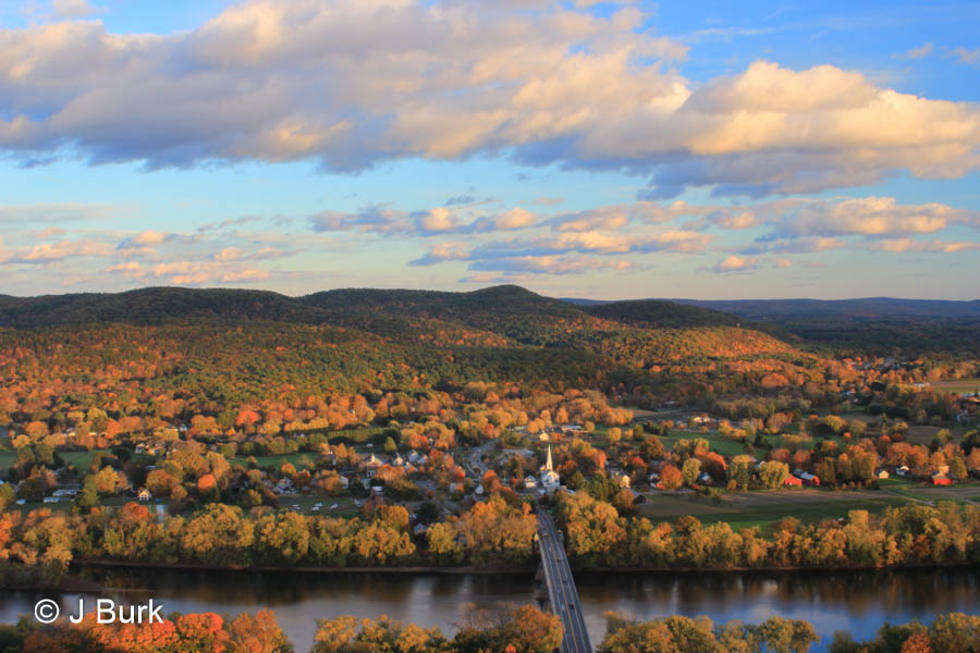 a view of the Connecticut River from Sugarloaf Mountain